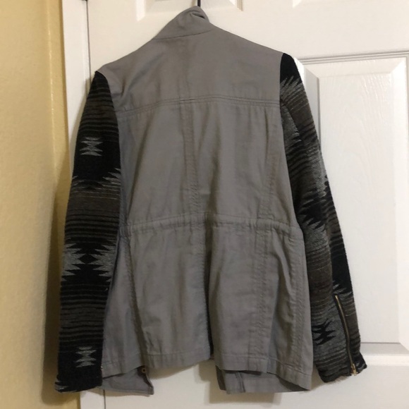 Jacket - Picture 3 of 3